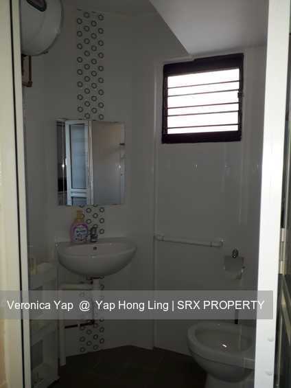Blk 248 Jurong East Street 24 (Jurong East), HDB 3 Rooms #175862722